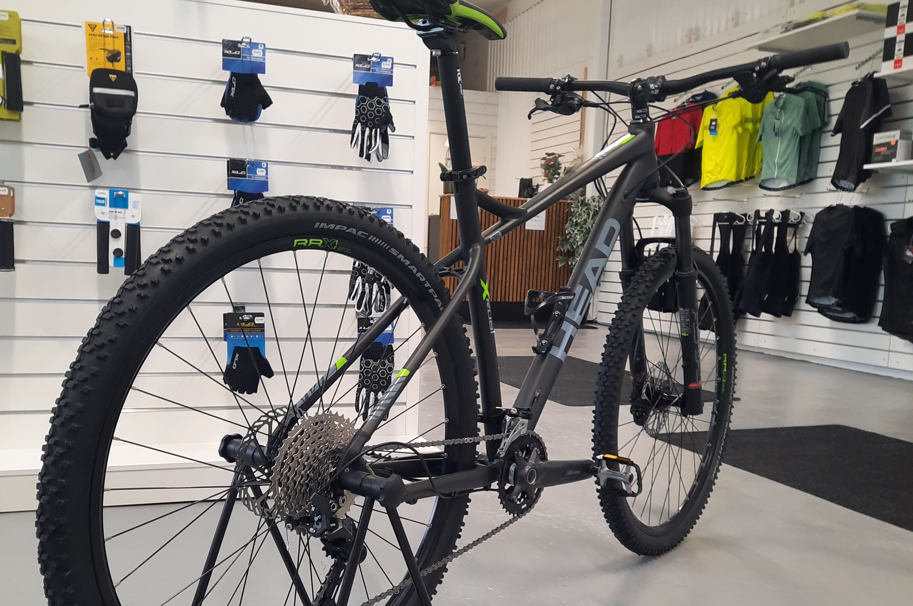 Återförsäljare i Köping